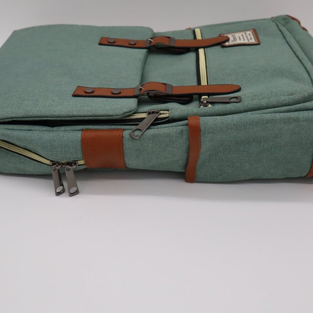 Stylish Computer Backpack With Charger - image 6